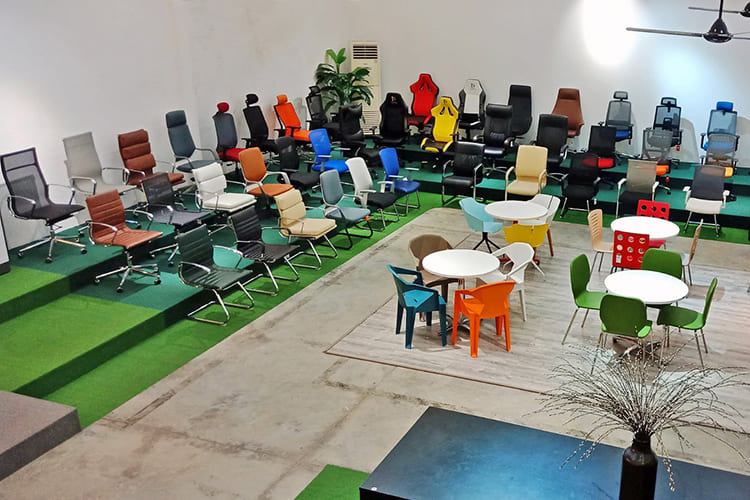 Mua ghế văn phòng ở đâu TPHCM để sử dụng phù hợp lâu dài