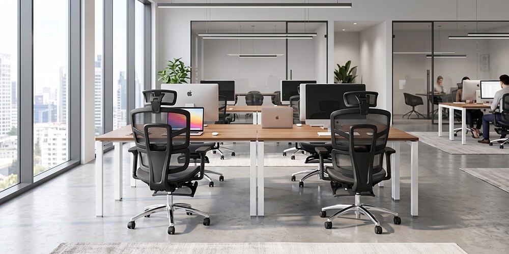 Những sản phẩm bàn làm việc chân sắt