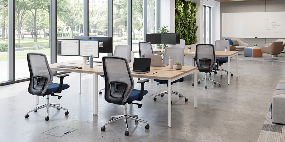 Những cách bố trí của bàn làm việc chân sắt