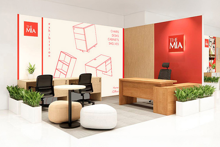 Executive Chair Showroom Displays: Attract Mid-to-High-End Clients